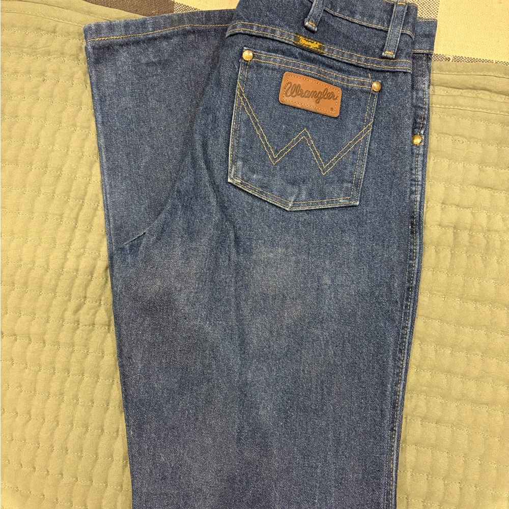 Wrangler Men's Classic Blue Straight Jeans